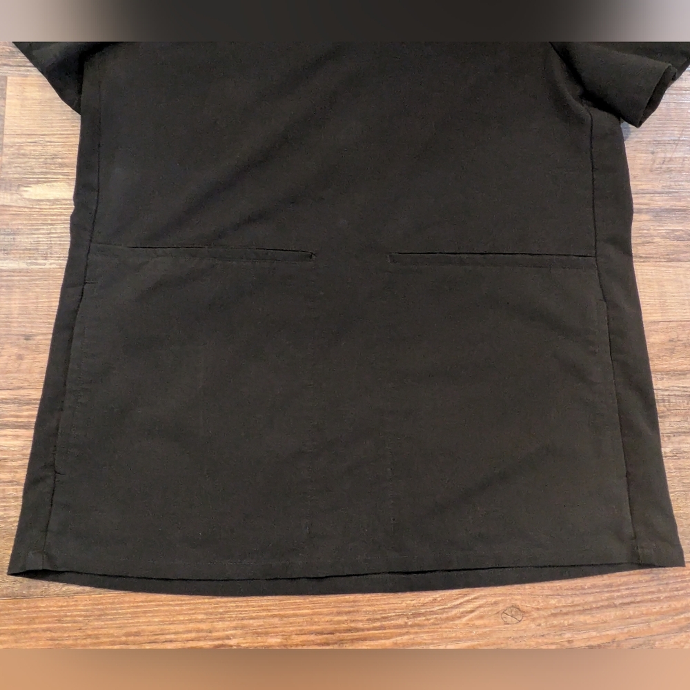 FIGS Technical Collection Banepa Oversized Scrub Uniform Top Black Women's Sz S - Picture 5 of 11